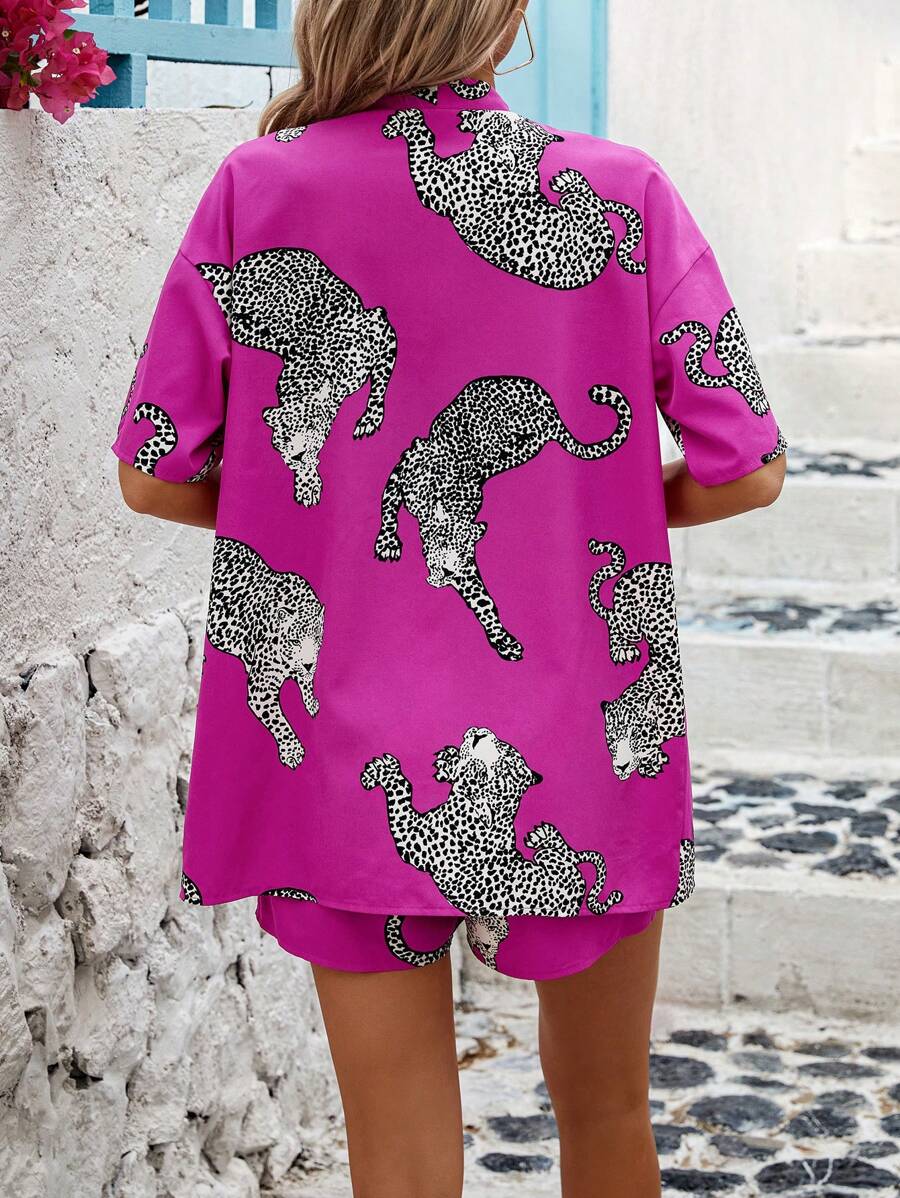 Bold Rush  Random Printed Vintage Style Women Short Sleeve And Shorts Two-Piece Set