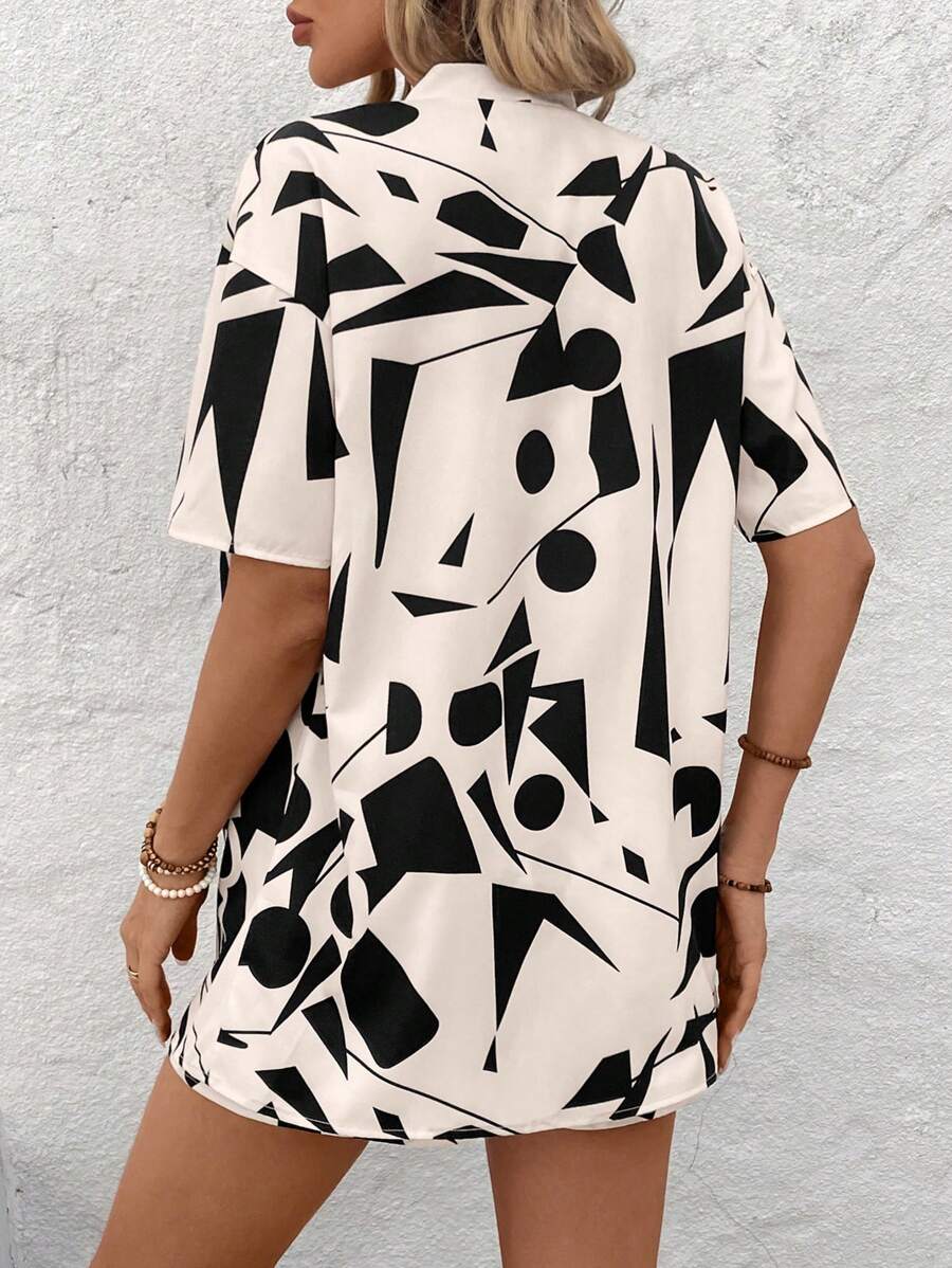 Bold Rush   Women's Random Print Shirt And Shorts Simple Daily Outfit Set