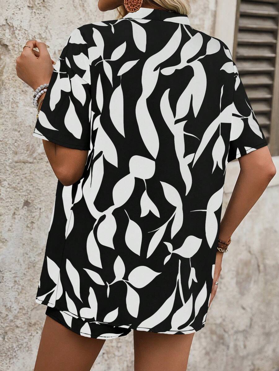 Bold Rush   Women's Random Print Shirt And Shorts Simple Daily Outfit Set